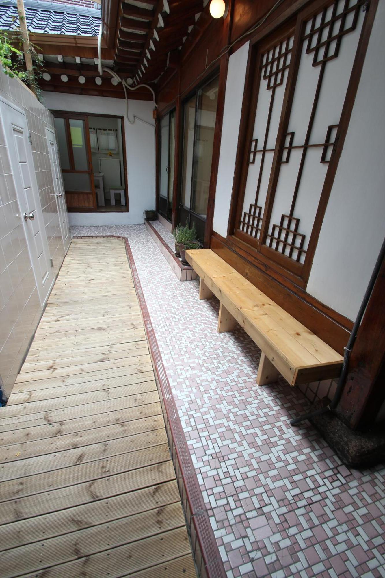 ICOS Guesthouse 1 - Female Only Séoul Extérieur photo